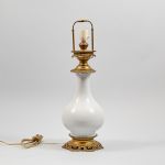 991 7400 TABLE LAMP